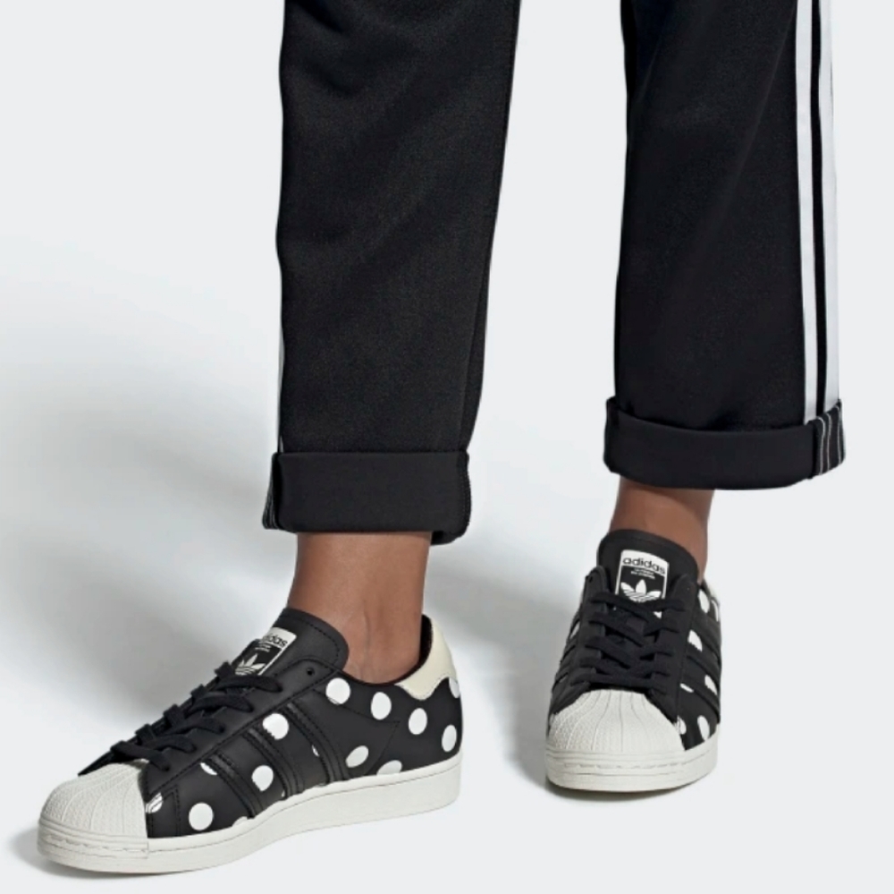 Adidas Polka-dot Superstar BNWT and box